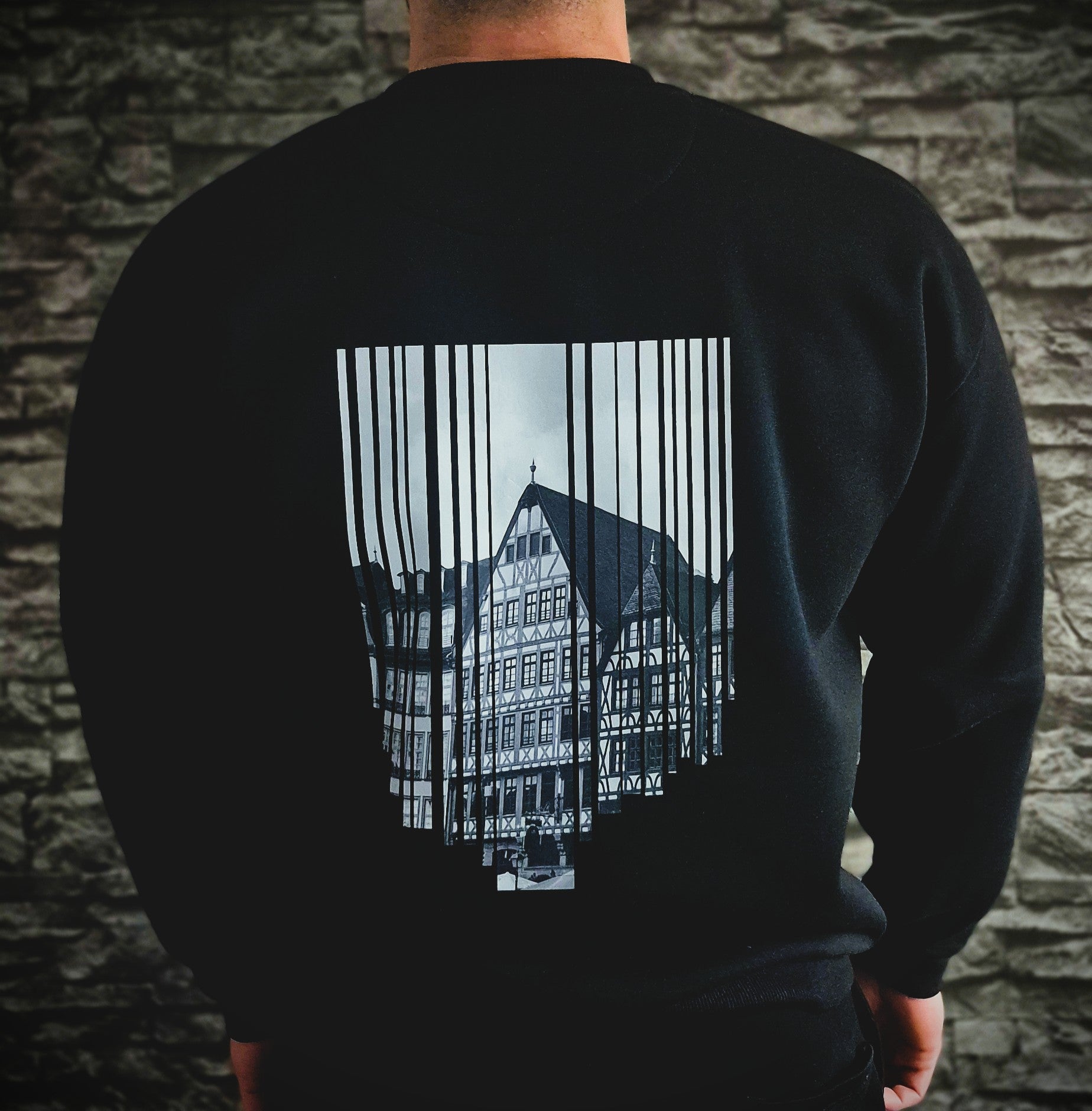 RÖMER VIBES HOODIE